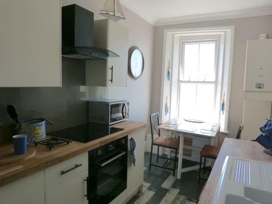 Whiterock Rocks !! Apartment Хейстингс Екстериор снимка